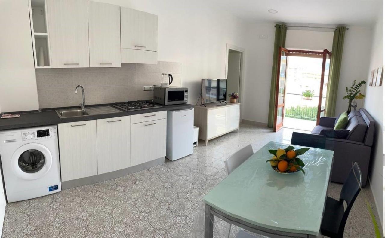 A Casa E' Mamma Apartment Sorrento Bagian luar foto